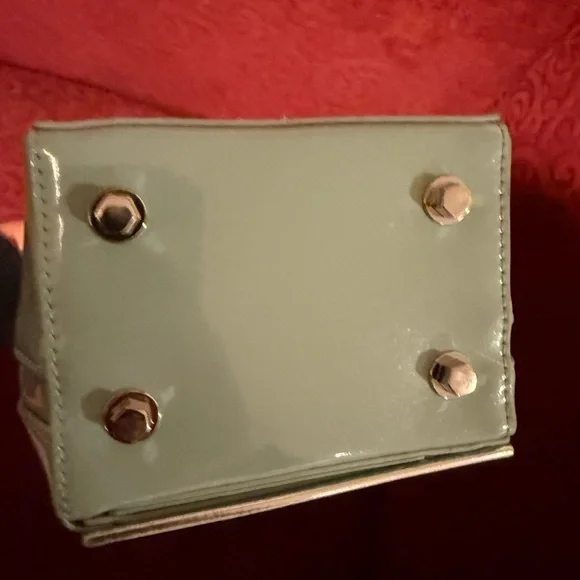 Betsey Johnson refrigerator purse (rare) - Picture 8 of 8